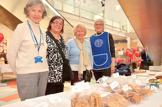 Secondary image template 0014 Friends 1