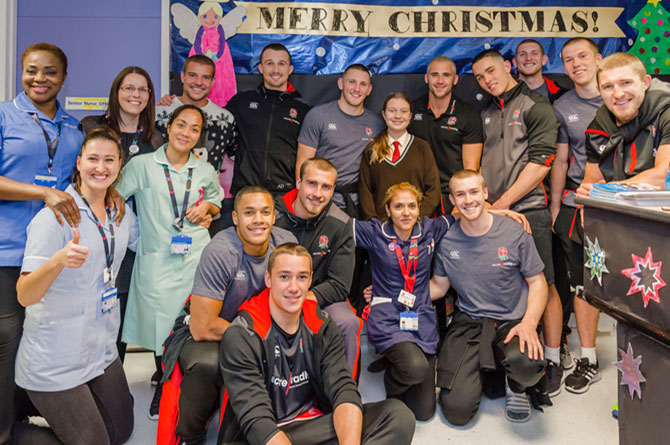 England Rugby Sevens squad pay a special visit to patients before Christmas
