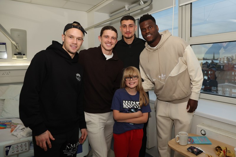 Chelsea FC players surprise patients at Chelsea and Westminster Hospital Foundation Trust