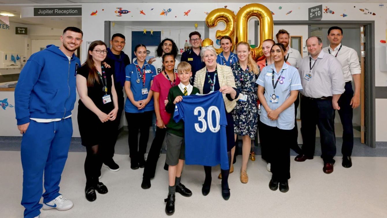 Chelsea FC trio make special guest appearance at Chelsea and Westminster Hospital to mark their 30 years