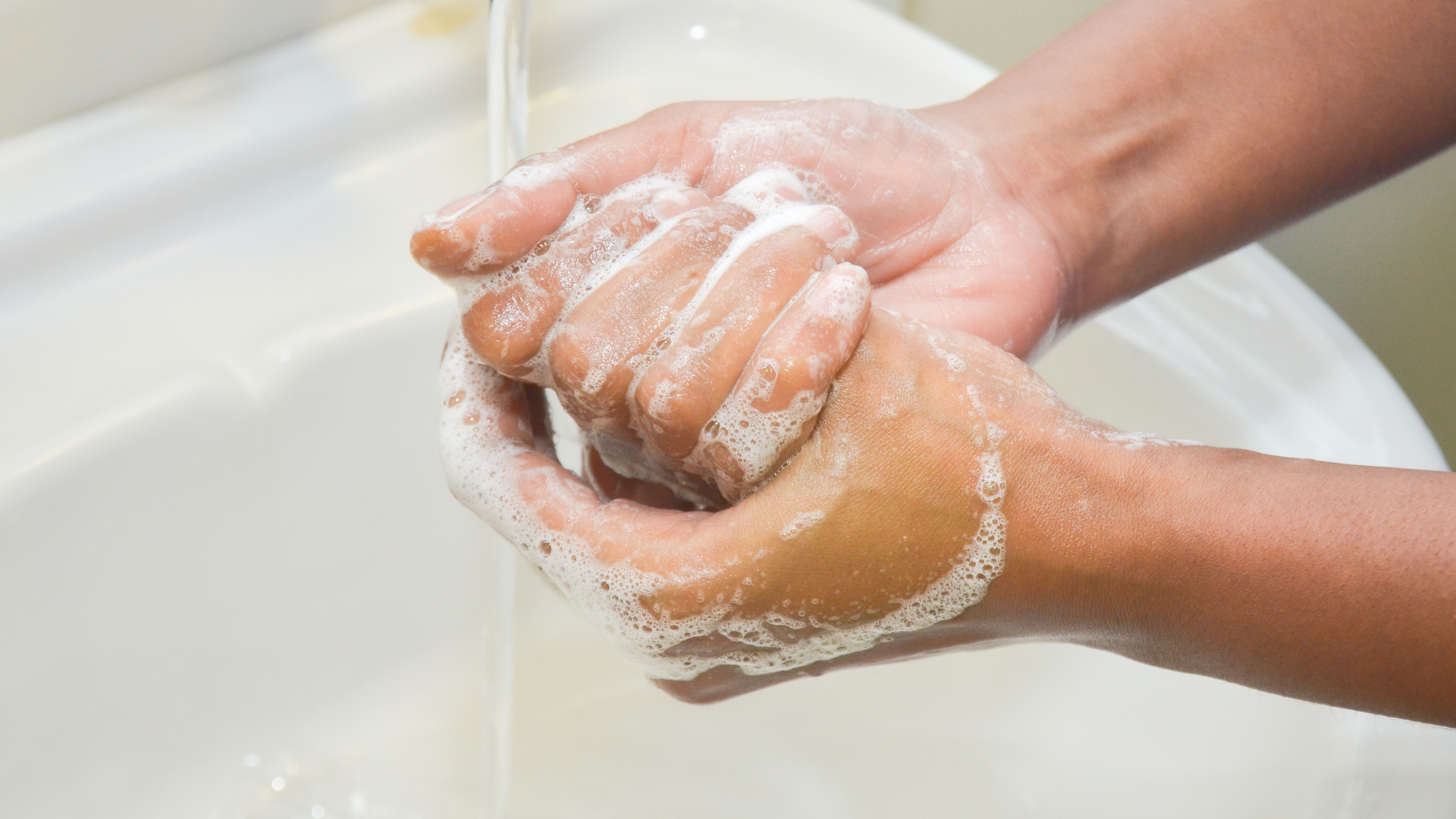 Help us stop the spread of bugs: Advice for patients and visitors